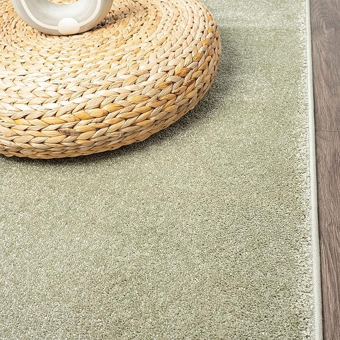 JONATHAN Y Haze Solid Low-Pile Green 4' Round Indoor Area Rug, Coastal,Bohemian,Minimalist,Classic, Easy-Cleaning for Living Room,Bedroom,Kitchen,Pet Friendly,Non-Shedding (SEU100O-4R)