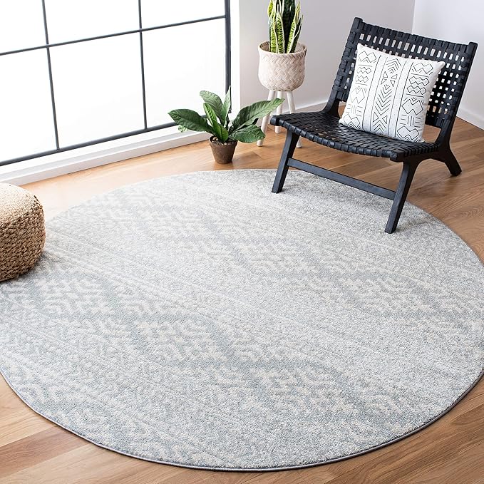 SAFAVIEH Tulum Collection Area Rug - 10' Round, Light Grey & Ivory, Moroccan Boho Tribal Design, Non-Shedding & Easy to Clean, Ideal for Living Room, Bedroom, Dining Space (TUL272F)