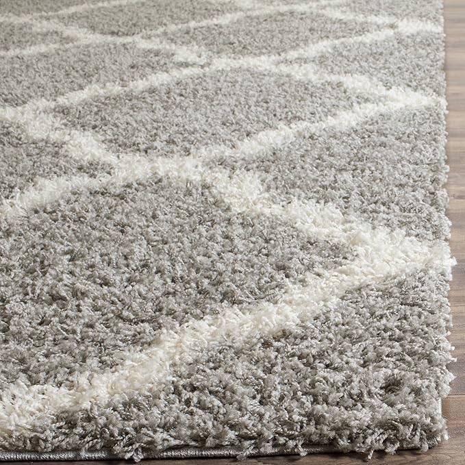 SAFAVIEH Dallas Shag Collection Runner Rug - 2'3" x 16', Grey & Ivory, Trellis Design, Non-Shedding & Easy Care, 1.5-inch Thick Ideal for High Traffic Areas in Living Room, Bedroom (SGD257G)