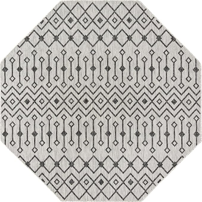 Unique Loom Outdoor Trellis Collection Area Rug - Tribal Trellis (7' 10" Octagon, Gray/ Black)
