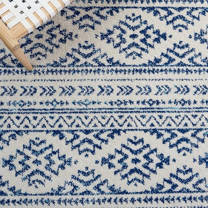 SAFAVIEH Tulum Collection Runner Rug - 2' x 8', Ivory & Navy, Moroccan Boho Tribal Design, Non-Shedding & Easy to Clean, Ideal for Living Room, Hallway, Foyer, Entryway, Bedroom (TUL272D)