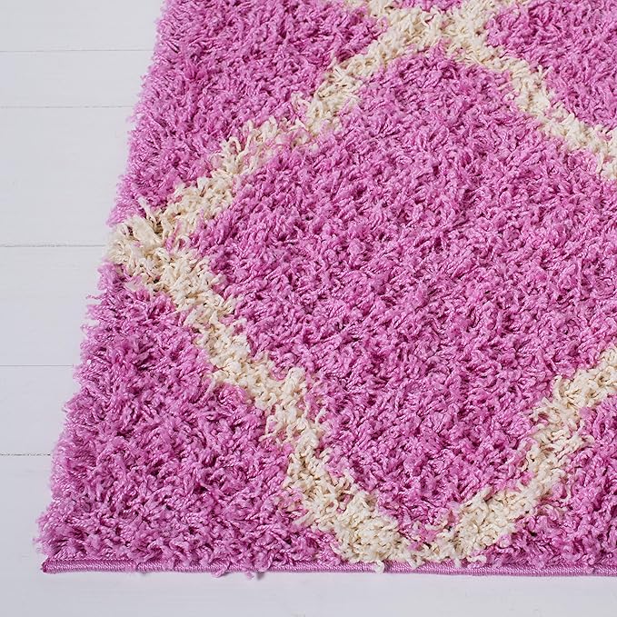 SAFAVIEH Dallas Shag Collection Accent Rug - 3' x 5', Pink & Ivory, Trellis Design, Non-Shedding & Easy Care, 1.5-inch Thick Ideal for High Traffic Areas in Entryway, Living Room, Bedroom (SGD257I)