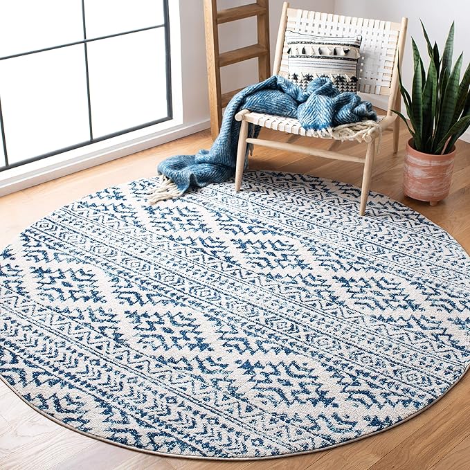 SAFAVIEH Tulum Collection Area Rug - 3' Round, Ivory & Navy, Moroccan Boho Tribal Design, Non-Shedding & Easy to Clean, Ideal for Entryway, Foyer, Accent Space, Bedroom (TUL272D)