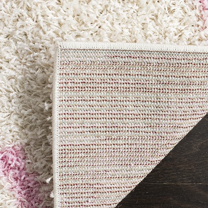 SAFAVIEH Dallas Shag Collection Area Rug - 6' x 9', Ivory & Light Pink, Trellis Design, Non-Shedding & Easy Care, 1.5-inch Thick Ideal for High Traffic Areas in Living Room, Bedroom (SGD257P)