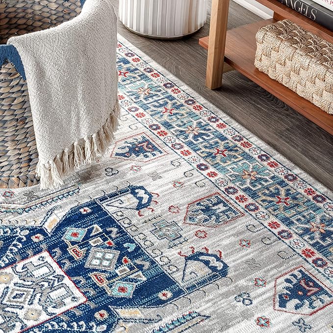 JONATHAN Y Modern Vintage Medallion Blue/Light Grey Indoor Area Rug, 5x8, Country, Floral, Easy-Cleaning for Living Room, Bedroom, Kitchen, Pet Friendly, Non-Shedding (MDP108A-5)
