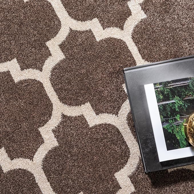 Rugs.com Lattice Collection Rug – 9' x 12' Brown Medium Rug Perfect for Living Rooms, Large Dining Rooms, Open Floorplans