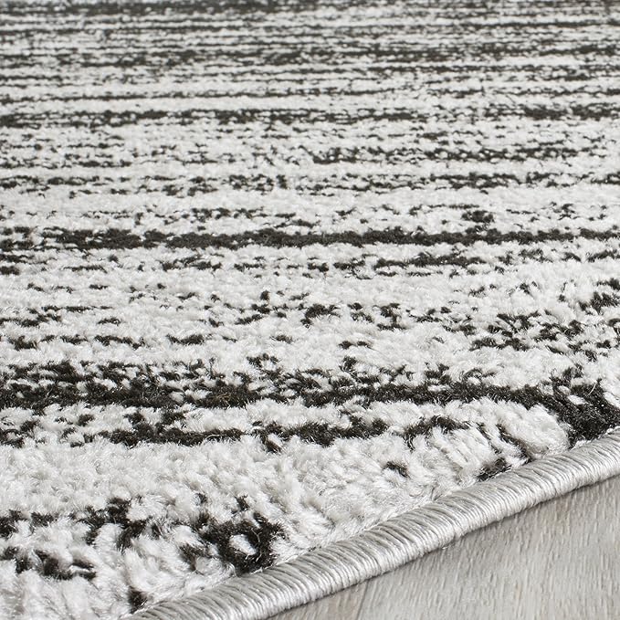 SAFAVIEH Adirondack Collection Area Rug - 6' Round, Silver & Black, Modern Ombre Design, Non Shedding & Easy to Clean, Ideal for Living Room, Bedroom, Office, Dining Space (ADR113A)
