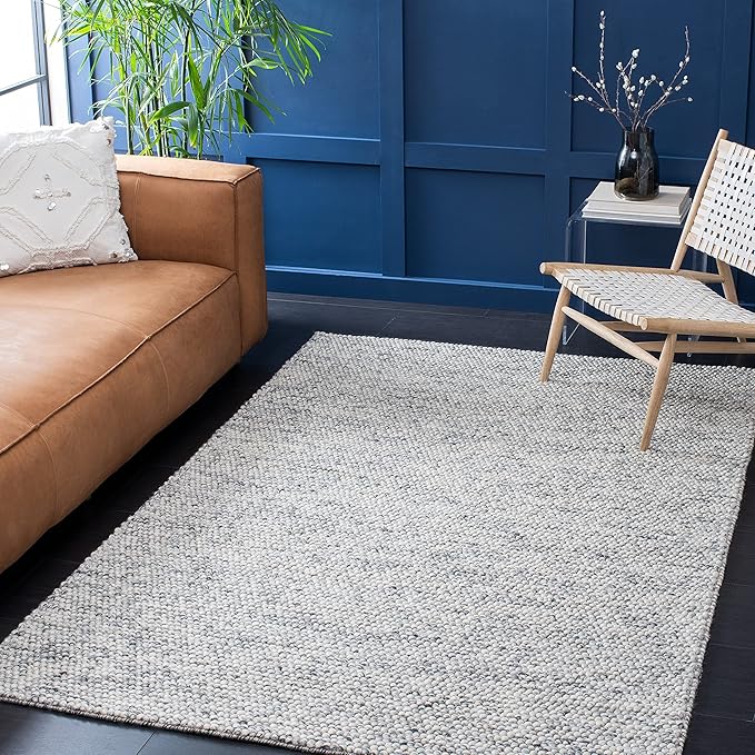 SAFAVIEH Area Rug 5x8 - Natura Collection - Light Grey & Ivory, Handmade Wool Blend, Textured Design, Ideal for Living Room, Bedroom, Dining Space (NAT620G)