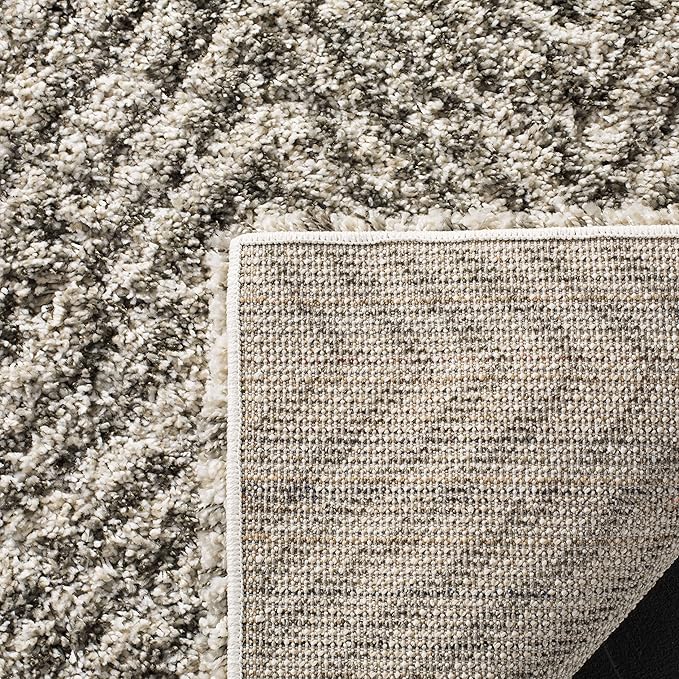 SAFAVIEH Hudson Shag Collection Area Rug - 7' Square, Ivory & Grey, Chevron Design, Non-Shedding & Easy Care, 2-inch Thick Ideal for High Traffic Areas in Living Room, Bedroom (SGH375A)