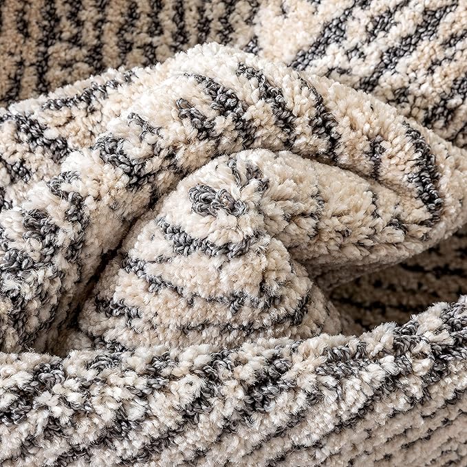 Well Woven Ezio Beige Tribal Geometric Distressed High-Lo Pile Area Rug 8x10 (7'10" x 10'6")