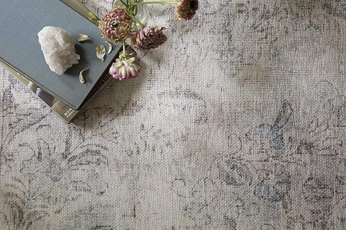 Loloi Loren Collection LQ-04 Silver/Slate 5'-0" x 7'-6" Area Rug