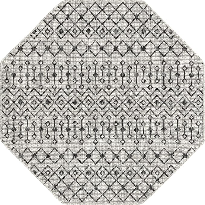 Unique Loom Outdoor Trellis Collection Area Rug - Tribal Trellis (5' 3" Octagon, Gray/ Black)