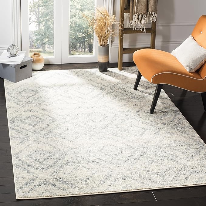 SAFAVIEH Adirondack Collection Area Rug - 5'1" x 7'6", Ivory & Light Blue, Modern Diamond Distressed Design, Non-Shedding & Easy Care, Ideal for High Traffic Areas in Living Room, Bedroom (ADR131T)