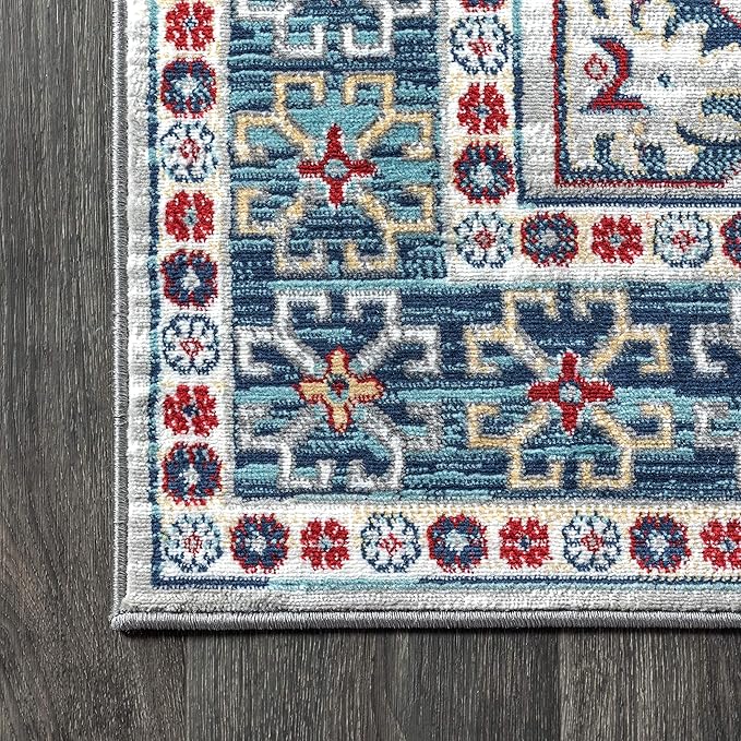JONATHAN Y Modern Vintage Medallion Blue/Light Grey Indoor Area Rug, 4x6, Country, Floral, Easy-Cleaning for Living Room, Bedroom, Kitchen, Pet Friendly, Non-Shedding (MDP108A-4)
