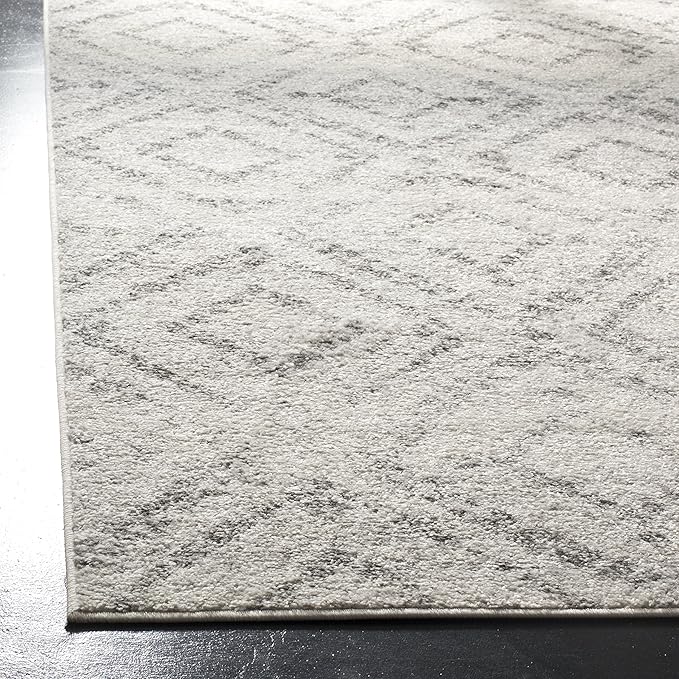 SAFAVIEH Adirondack Collection Area Rug - 3' Square, Light Grey & Grey, Modern Diamond Distressed Design, Non-Shedding & Easy Care, Ideal for High Traffic Areas in Living Room, Bedroom (ADR131C)
