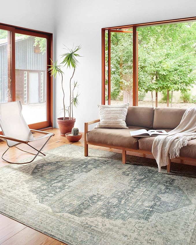 Loloi Skye Collection SKY-12 Charcoal/Dove 2'-0" x 5'-0" Accent Rug