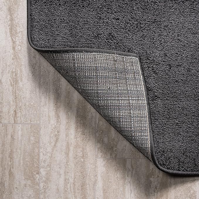JONATHAN Y Haze Solid Low-Pile Black 6x9 Oval Indoor Area Rug, Coastal,Bohemian,Minimalist,Classic, Easy-Cleaning for Living Room,Bedroom,Kitchen,Pet Friendly,Non-Shedding (SEU100I-6OV)
