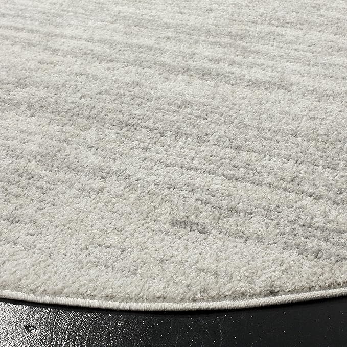 SAFAVIEH Adirondack Collection Area Rug - 6' x 8' Oval, Light Grey & Grey, Modern Ombre Design, Non Shedding & Easy to Clean, Ideal for Living Room, Bedroom, Office, Dining Space (ADR113C)